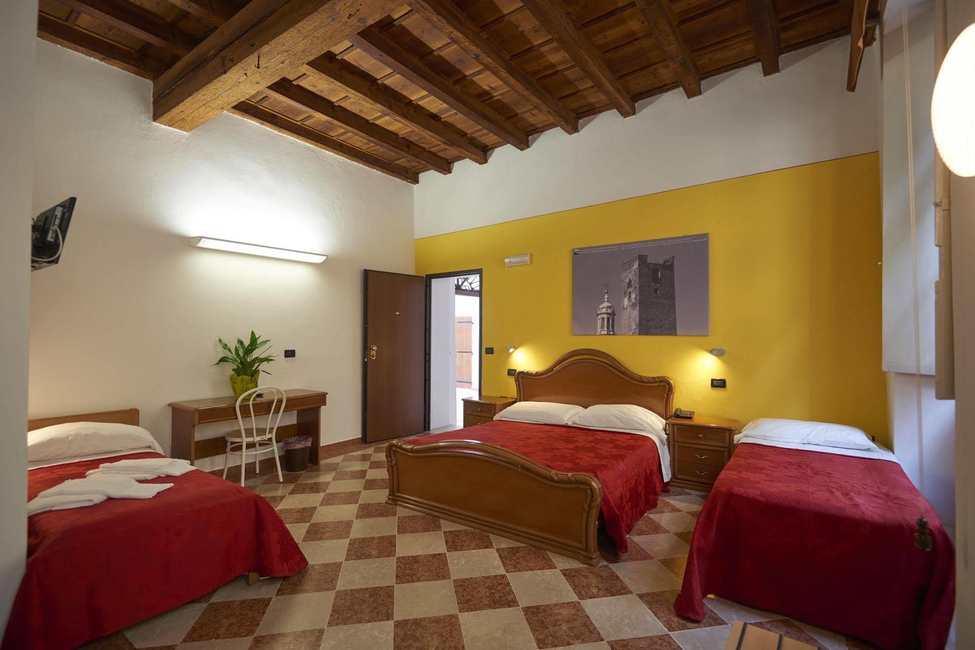 Ca' Tazzoli 3* Mantua
